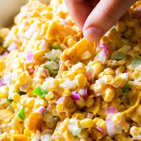 Frito Corn Salad Recipe, Frito Salad, Frito Recipe, Frito Corn Salad, Fritos Corn Chips, Corn Salad Recipe, Turkey Chili Healthy, The Girl Who Ate Everything, Potluck Side Dishes