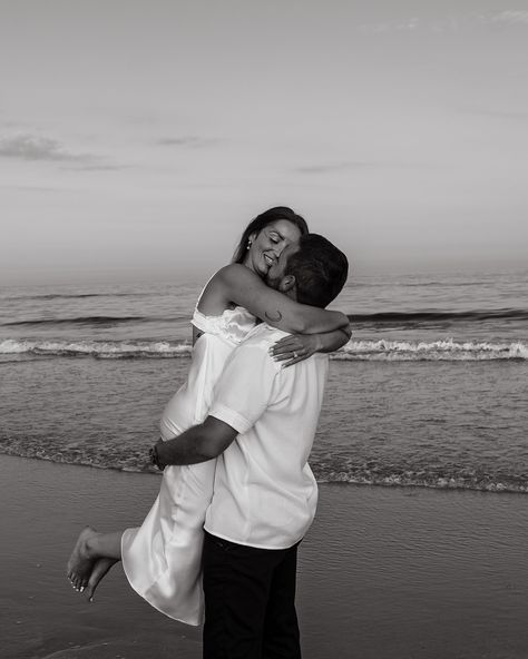 beach engagement sesh #engagementphotos #beachengagementphotos #beachengagement #weddingphotographer Beach Engagement Photos Aesthetic, Beach Town Engagement Photos, Beach Photoshoot Engagement, Engagement Beach Photoshoot, Beach Engagement Photos Outfit, Beach Engagement Pictures, Engagement Photo Shoot Beach, Engagement Pictures Beach, Couple Beach Pictures