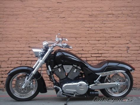 Victory Hammer, Harley Street Bob, Trike Scooter, Victory Motorcycles, Street Bob, Celebrity Travel, 3rd Wheel, Indian Motorcycle, Racing Motorcycles