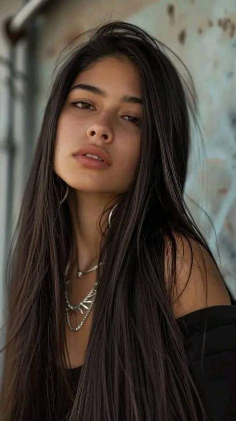 Native American History | Need 300 YESS from true Native American fans | Facebook Native American Actress, Aaliyah Style, Native American History, Long Black Hair, Native American Culture, Native American Fashion, American Beauty, Beautiful Person, Photography Women