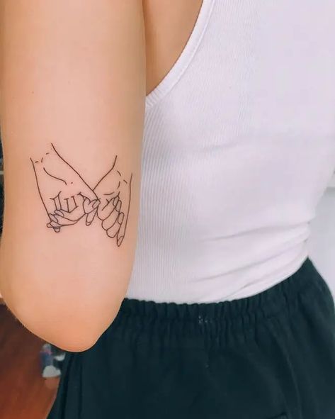 Pinky Tattoo, Tattoos For Siblings, Matching Tattoos For Siblings, Pinky Promise Tattoo, Brother And Sister Tattoo Ideas, Tea Tattoo, Promise Tattoo, Tattoo Guide, Wife Tattoo