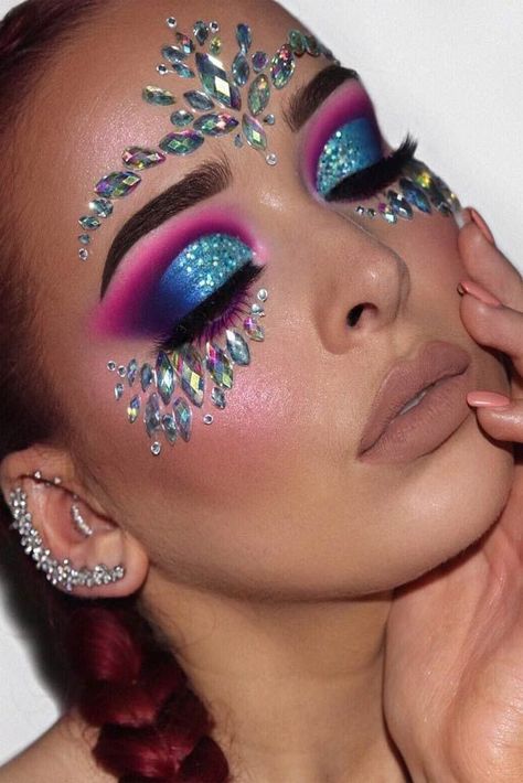 Trinidad Carnival Makeup, Carnival Makeup Caribbean, Dragon Makeup, Coachella Makeup, Festival Make Up, Festival Makeup Glitter, Rhinestone Makeup, Cute Halloween Makeup, Carnival Makeup