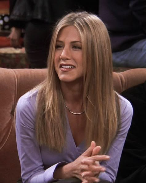 Fine Money Piece Hair, Jennifer Aniston Balayage, Rachel Green Blonde Hair, Rachel Green Straight Hair, Layered Hair In Front Face Framing, Jennifer Aniston Hair Aesthetic, Jennifer Aniston 90s Hair, Jennifer Aniston Blonde Hair, Jennifer Aniston Blonde