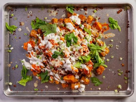 Buffalo Chicken Totchos, Chicken Totchos, Totchos Recipe, Frozen Potatoes, Pioneer Woman Recipes, Ree Drummond, Buffalo Sauce, Best Appetizers, Boneless Skinless Chicken Breast