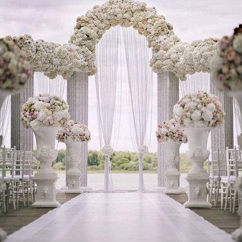 Wedding Altar Decorations, Wedding Altar, Marriage Decoration, Decor Studio, Wedding Altars, Altar Decorations, Wedding Decor Elegant, Fashion Lady, Wedding Stage