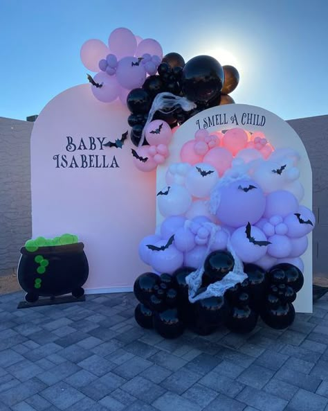 Aesthetic Babyshowers, Spooky One Backdrop, My Boo Is Two, Baby Boo Is Almost Due, Hocus Pocus Balloon Garland, I Smell A Child Baby Shower Theme, Hocus Pocus Gender Reveal, Spooky 1st Birthday, Spooky Baby Shower Ideas