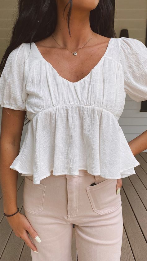 The Olivia Top - Large / White Off White Tops For Women, Soft Feminine Outfits Summer, Pretty Summer Tops, Cute White Tops, White Flowy Top, Preppy Tops, White Linen Top, Summer Bottoms, Cute Preppy Outfits