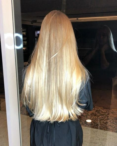 Long Blond, Blonde Hair Inspiration, Pinterest Hair, Blonde Hair Looks, Brown Blonde Hair, Long Blonde, Long Blonde Hair, Beautiful Long Hair, Shiny Hair