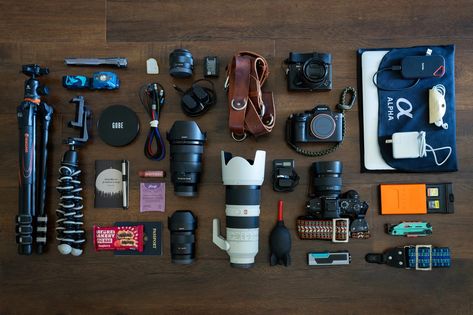 Kirsten Alana's travel photography kit Photographers Bag, What's In My Bag, Gear List, Butterfly Wallpaper Iphone, Photography Kit, In My Bag, What In My Bag, Sports Travel, Camera Gear