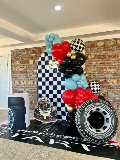 Hot Wheels Balloon Decorations, Blaze Party Ideas, Go Kart Party, Birthday Nephew, Blaze Party, Hotwheels Birthday Party, Cars Birthday Party Decorations, Cars Birthday Cake, 1st Birthday Balloons