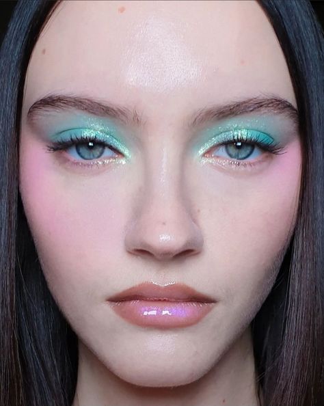 Commercial Makeup, Turquoise Makeup, Turquoise Eyeshadow, Magic Ingredients, Zodiac Fashion, Glitter Fairy, 2023 Makeup, Maquillage On Fleek, Funky Makeup