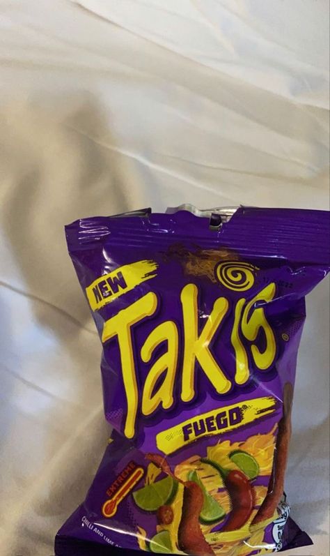 Taki Aesthetic Food, Chips Fuego Aesthetic, Takis Aesthetic Chips, Hot Chips Aesthetic, Takis Chips Aesthetic, Fuego Aesthetic, Chips Takis, Snacks Junk Food, Chips Aesthetic