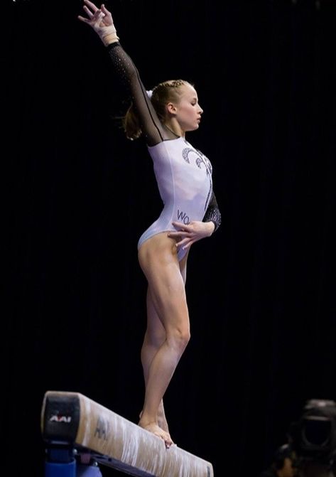 Madison Kocian (USA) HD Artistic Gymnastics Photos Madison Kocian, Gymnastics Photos, Artistic Gymnastics, Female Gymnast, Dance Dance Dance, Gymnast, Ballet Dance, Cheerleading, Gymnastics