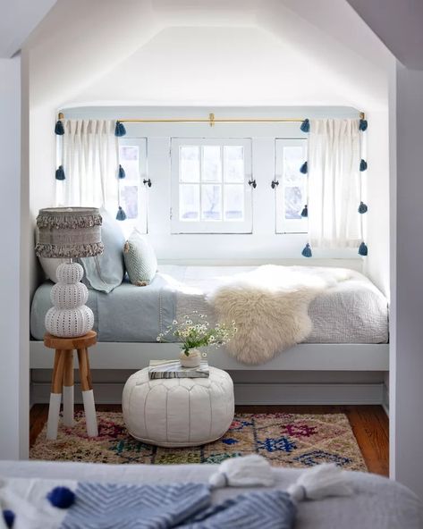 How to Design an Alcove Bed Like an Interior Designer Alcove Beds, Bed Alcove, Enclosed Bed, Bedroom Alcove, Adu Ideas, Alcove Bed, Downstairs Bedroom, Room Size, How To Design