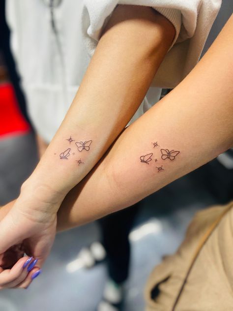 Bsf Tattoos Cute Small Matching Tattoos Cousins, College Roommate Tattoos, Cute Matching Tattoos For Cousins, Small Matching Tattoos Mom And Daughter Butterfly, Matching Bestie Tattoos Butterfly, Girl Cousin Tattoos, Matching Butterfly Tattoos Friends, Bestie Tats, Bsf Tattoo Ideas