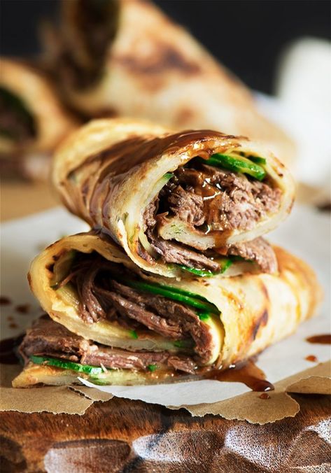 Crispy flaky chewy scallion pancake, fresh crunchy cucumber & a warm melt in the mouth tender beef with a sweet & savory sauce all throughout.: Pancake Roll, Best Pancake Recipe, Taiwanese Cuisine, Scallion Pancakes, Taiwanese Food, Savory Sauce, Tender Beef, Asian Cooking, Asian Dishes