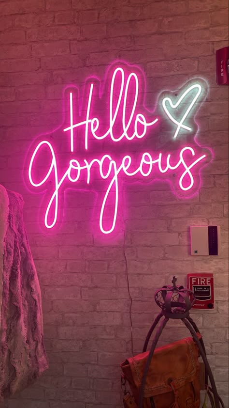 Aesthetic Pictures Wallpaper Pink, Girly Pink Bedroom Wallpaper, Neon Sign Wallpaper Aesthetic, New Iphone Wallpapers 2023, Hello Wallpaper Aesthetic, Hello Aesthetic Wallpaper, Girly Iphone Wallpaper Aesthetic, Neon Lights Aesthetic Words, Cute Simple Wallpapers Pink