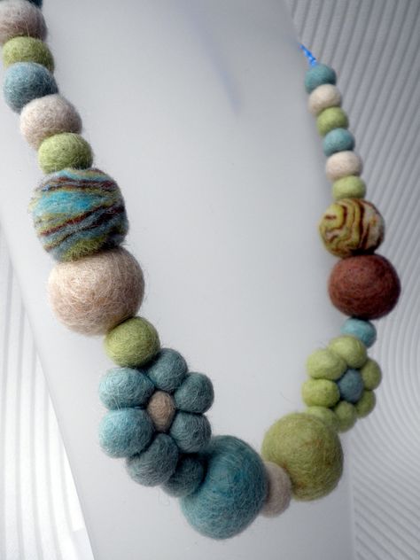 Love London Wool Felt Flowers and Bead Necklace via Etsy. Tovad Ull, Wool Necklace, Love London, Felt Necklace, Felt Beads, Felted Wool Crafts, Felt Jewelry, Felt Balls, Fiber Jewelry