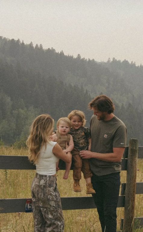 Future Family Goals, My Future Family, Country Kids, Dream Family, My Future Life, Future Mom, Future Lifestyle, Future Goals, Mommy Life