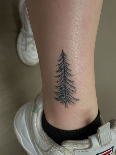 Tree Tattoo On Ankle, Around Ankle Tattoo, Ankle Cuff Tattoo, Tattoo On Ankle, Cuff Tattoo, Tattoo Tree, Tree Tattoo, Ankle Tattoo, Tattoo Inspo