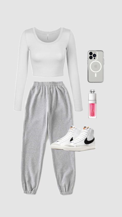 #miprimershuffle #myfirstshuffle Sweatpants Outfits, Cute Nike Outfits, Skandinavian Fashion, Casual Preppy Outfits, Trendy Outfits For Teens, Cute Lazy Outfits, Cute Lazy Day Outfits, Cute Preppy Outfits, Simple Trendy Outfits