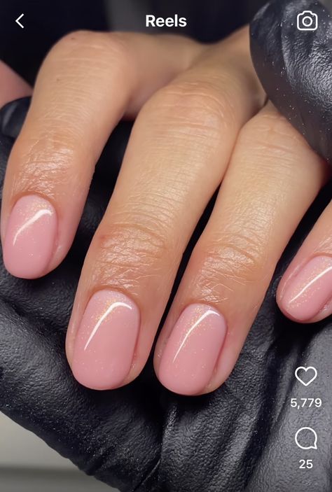 Nails In Summer, Summer Nails 2023 Color Trends, Nails 2023 Color Trends, Trends For Summer 2023, 2023 Color Trends, Pink Spring Nails, Natural Nail Shapes, Fresh Nails, Pink Gel Nails