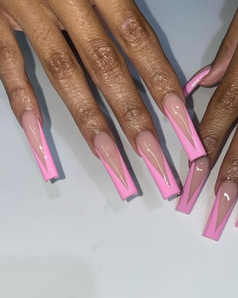 Bratz Nails, Bday Plans, Valentine Nails Pink, Beige Nails Design, Gold Acrylic Nails, How To Cut Nails, Beige Nails, Cute Acrylic Nail Designs, Short Square Acrylic Nails