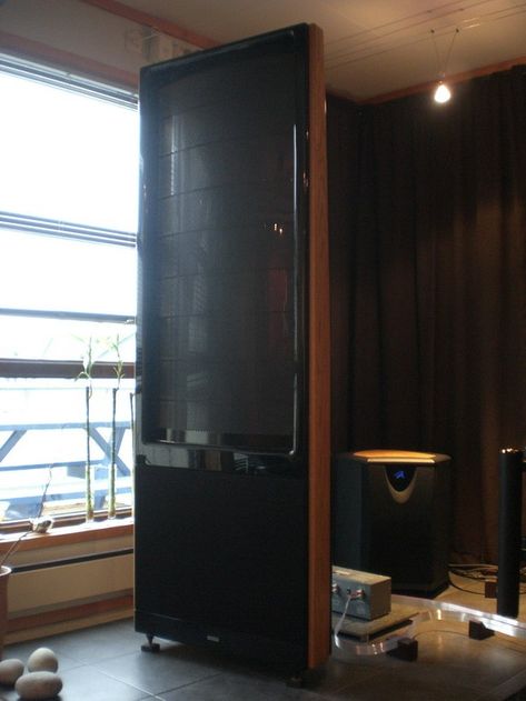 Martin logan monilith Martin Logan Speakers, Jbl Speakers, Audiophile Listening Room, Audiophile Speakers, Listening Room, Hifi Speakers, High End Audio, High Fidelity, Making Music