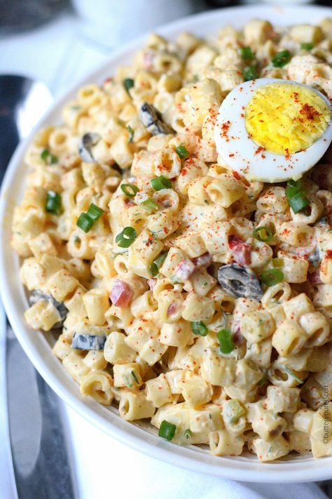 51 Summer Pasta Salad Recipes - Easy Ideas for Cold Pasta Salad Deviled Egg Macaroni Salad Recipe, Deviled Egg Pasta Salad Recipe, Egg Macaroni Salad, Salad Macaroni, Summer Pasta Salad Recipes, Easy Macaroni Salad, Classic Macaroni Salad, Resep Pasta, Easy Macaroni