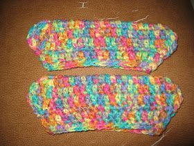 Crutch Covers Diy, Crutches Padding Diy, Crutch Covers, Crutch Pad, Arm Crocheting, Yarn Crafts Crochet, Ball Of Yarn, Crochet Shop, Diy Yarn