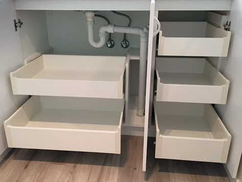 Under Sink Drawers, Under Kitchen Sink, Bathroom Storage Ideas, Under Kitchen Sink Organization, Kitchen Sink Storage, Desain Pantry, Kabinet Dapur, Under Sink Storage, Diy Kitchen Storage