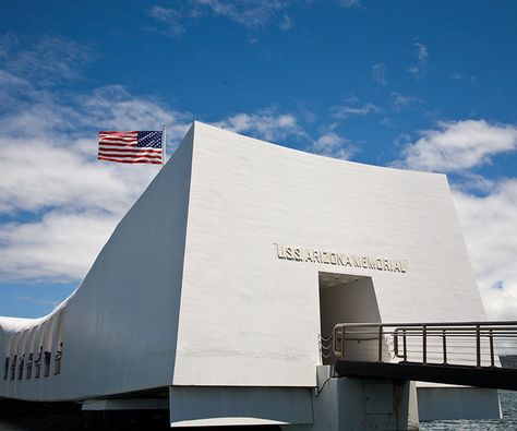 Polynesian Adventure Tour - USS Arizona Memorial - Oahu Pearl Harbor Tours, Honolulu City, Uss Arizona Memorial, Mission House, Waikiki Hotels, Uss Missouri, Vacation Hawaii, Uss Arizona, Paradise Cove