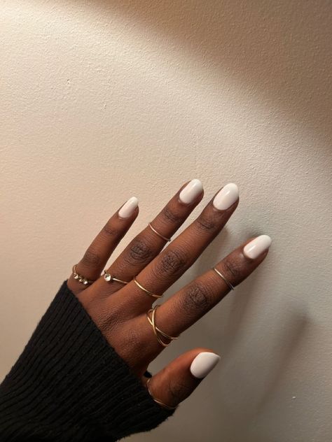 Nails That Look Good On Brown Skin, Simple Nails Tan Skin, Black Woman Manicure, Gel Polish On Natural Nails Black Women, Nail Polish Black Women, Black Hands Nails, Nailpaints For Brown Skin, Black Skin Nails, Brown Nails Black Women