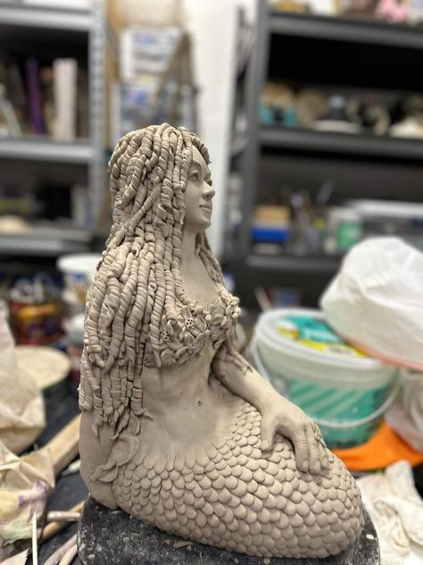 Pottery Mermaid, Sea Stuff, Mermaid Sculpture, Ceramic Projects, Ceramics Projects, Ceramic Pottery, Art Studio, Mermaid, Sculpture