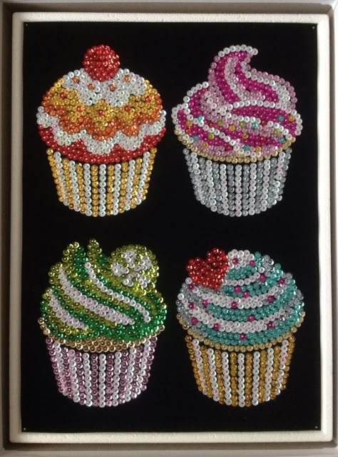 Sequins Art Ideas, Crafts With Sequins, Sequin Art Projects, Sequin Drawing, Rhinestone Art Design, Sugar Beads Embroidery Designs, Bead Canvas Art, Bedazzle Art, Sequins Craft