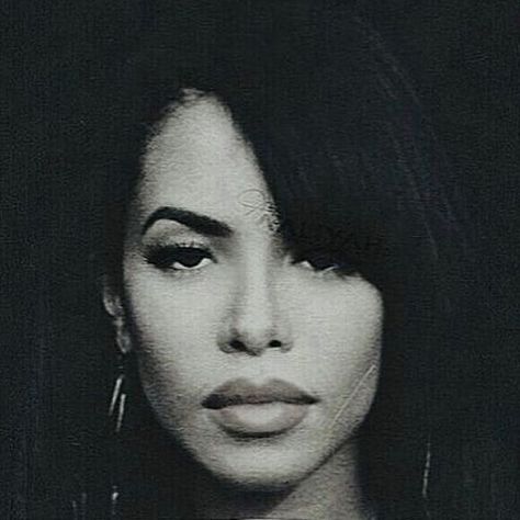 Aaliyah Dana Haughton on Instagram: “She had the face that these girlies pray and pay for... 💅🏽 #Aaliyah #Flawless 👑” Aaliyah Aesthetic, Aaliyah Pictures, Aaliyah Style, Aaliyah Haughton, Aaliyah, Shakira, Black Is Beautiful, Makeup Inspo, Selena Gomez