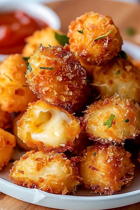 Finger Food Ideas For Parties Simple, Finger Sandwiches Party, Fried Cheese Bites, Preppy Food, Party Entrees, Fried Cheese, Brie Recipes, Homemade Sauce Recipes, Fall Soup Recipes