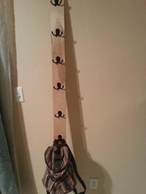 DIY purse holder organizer! Screwed hardware into a pretty birch wood board. Now just need to mount it inside the closet. #organized #diy Diy Purse Holder, Diy Purse Hanger, Vintage Store Ideas, Closet Organized, Winter Purses, Purse Hanger, Bags Ideas, Purse Holder, Small Space Storage