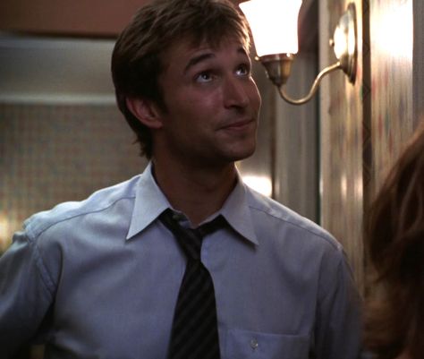 John Carter Er, Emergency Room Doctor, Noah Wyle, Covert Affairs, Kristin Kreuk, Parks N Rec, Al Pacino, Emergency Room, Season 8