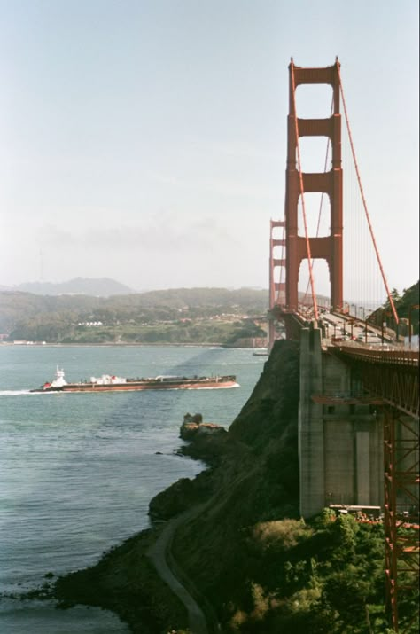 Grainy Photos Aesthetic, Canon Film Camera Pictures, Grainy Photos, Usa Travel Aesthetic, San Francisco Summer, Film Camera Photos Aesthetic, California San Diego, Film Camera Aesthetic Pictures, San Diego Picture Ideas