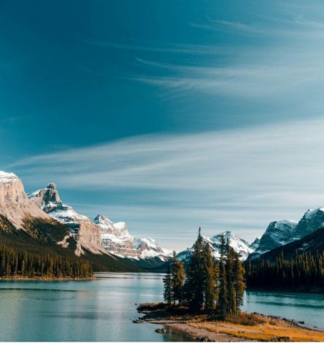 Lake Scenes, Spirit Island, Sky Weather, Camping Photography, Jasper National Park, Camping Ideas, Landscape Nature, Photography Travel, Alam Yang Indah