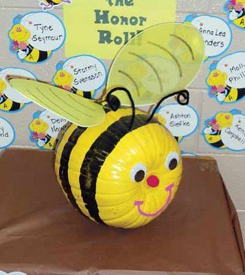 OES teachers and students turn pumpkins into something special Animal Jack O Lantern Ideas, Bumble Bee Pumpkin Painting, Classroom Pumpkin Decorating, Bee Pumpkin Painting, Bumble Bee Pumpkin, Bumblebee Pumpkin, Bee Pumpkin, No Carve Pumpkin Ideas, Pumpkin Decorating Ideas