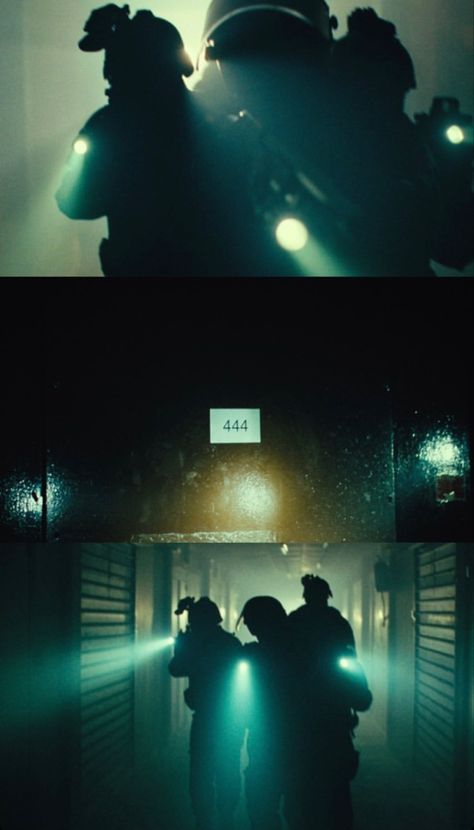 Futuristic Cinematography, Film Moodboard Design, Roger Deakins Cinematography, Cinematography Lighting, Light Movie, Shot Film, Filmmaking Cinematography, Color Script, Cinematic Lighting