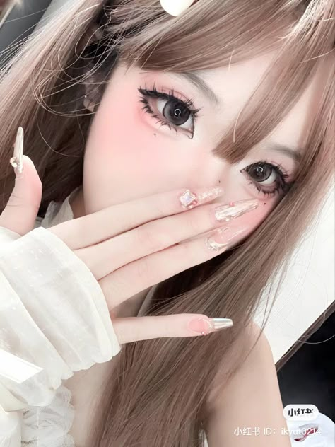 Japanese Doll Makeup, Cute Makeup Looks Tutorial, Asian Makeup Trends, Cute Doll Makeup, Kawaii Makeup Aesthetic, Dolly Makeup, Makeup Layout, Dark Makeup Looks, Simple Makeup Tips