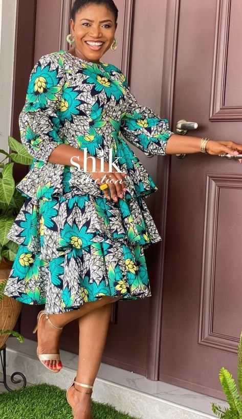 Plain Material Styles For Ladies Gown, African Shirt Dress, South African Traditional Dresses, Ankara Short, Ankara Short Gown Styles, African Fabric Dress, African Print Dress Ankara, African Dresses For Kids, Best African Dresses