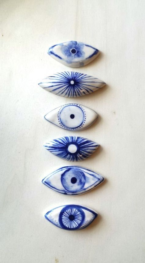 Cerámica Ideas, Eye Painting, Wall Ornaments, Eye Art, Ceramic Clay, Clay Projects, Clay Art, Clay Crafts, Ceramic Art