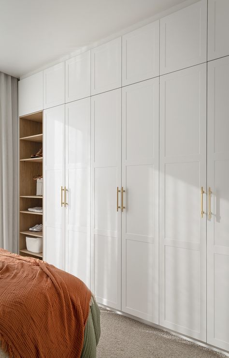 The Block 2022 Contestants & Wardrobe Reveals | Kinsman The Block Wardrobes, Kinsman Wardrobes, Guest Bedroom Wardrobe, Walk In Robe Ideas, Modern Farmhouse Guest Bedroom, The Block 2022, The Block Kitchen, Coastal Wardrobe, Farmhouse Wardrobe