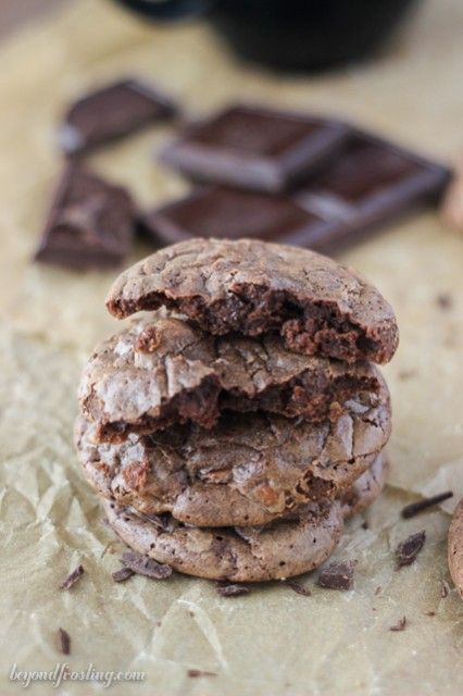 These Triple Chocolate Truffle Cookies are a chocolate lover’s dream. Crispy on the outside and gooey in the middle. Brownie Cookie Recipe, Chocolate Truffle Cookies, Meltaway Cookies, Truffle Cookies, Cookie Brownie Recipe, Cookie Recipes Homemade, Tastemade Recipes, Homemade Brownies, Chocolate Truffle