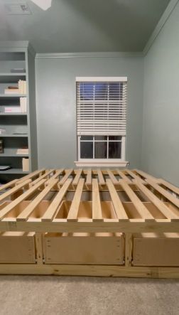 Trundle Beds Diy, Pull Out Daybed, Extendable Daybed, Queen Daybed, Diy Twin Bed, Daybed Twin, Trundle Bed Frame, Diy Daybed, Furniture Sliders