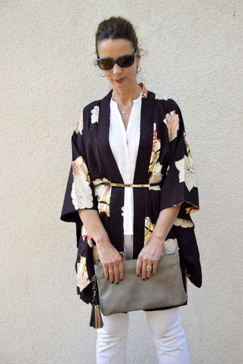 Haori Jacket Outfit, Modern Haori Outfit, Modern Kimono Outfit, Vintage Kimono Outfit, Haori Fashion, Casual Kimono Outfit, Haori Outfit, Modern Kimono Fashion Outfits, Short Kimono Outfit